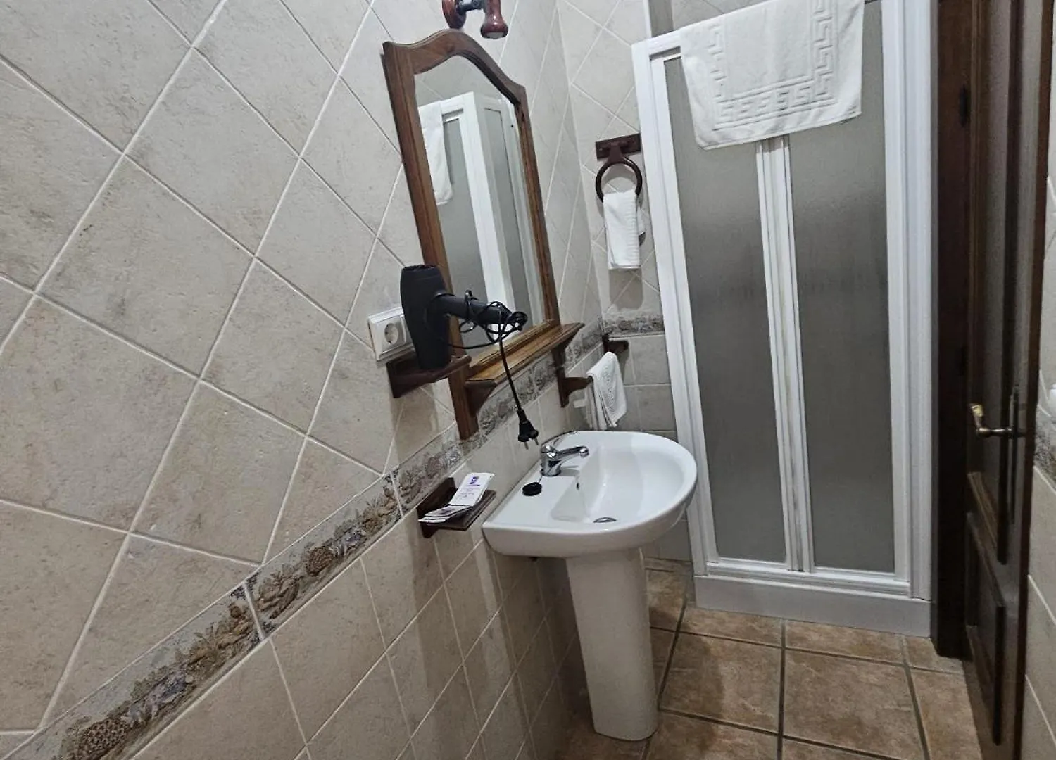 Hotel Meson Rural Iptuci Prado Del Rey España